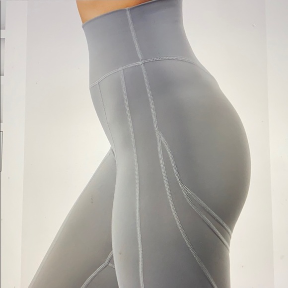 Buffbunny  Baddie Leggings M in Shaded Gray - Picture 5 of 10
